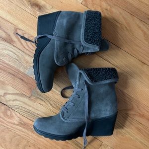 Fuzzy wedge booties